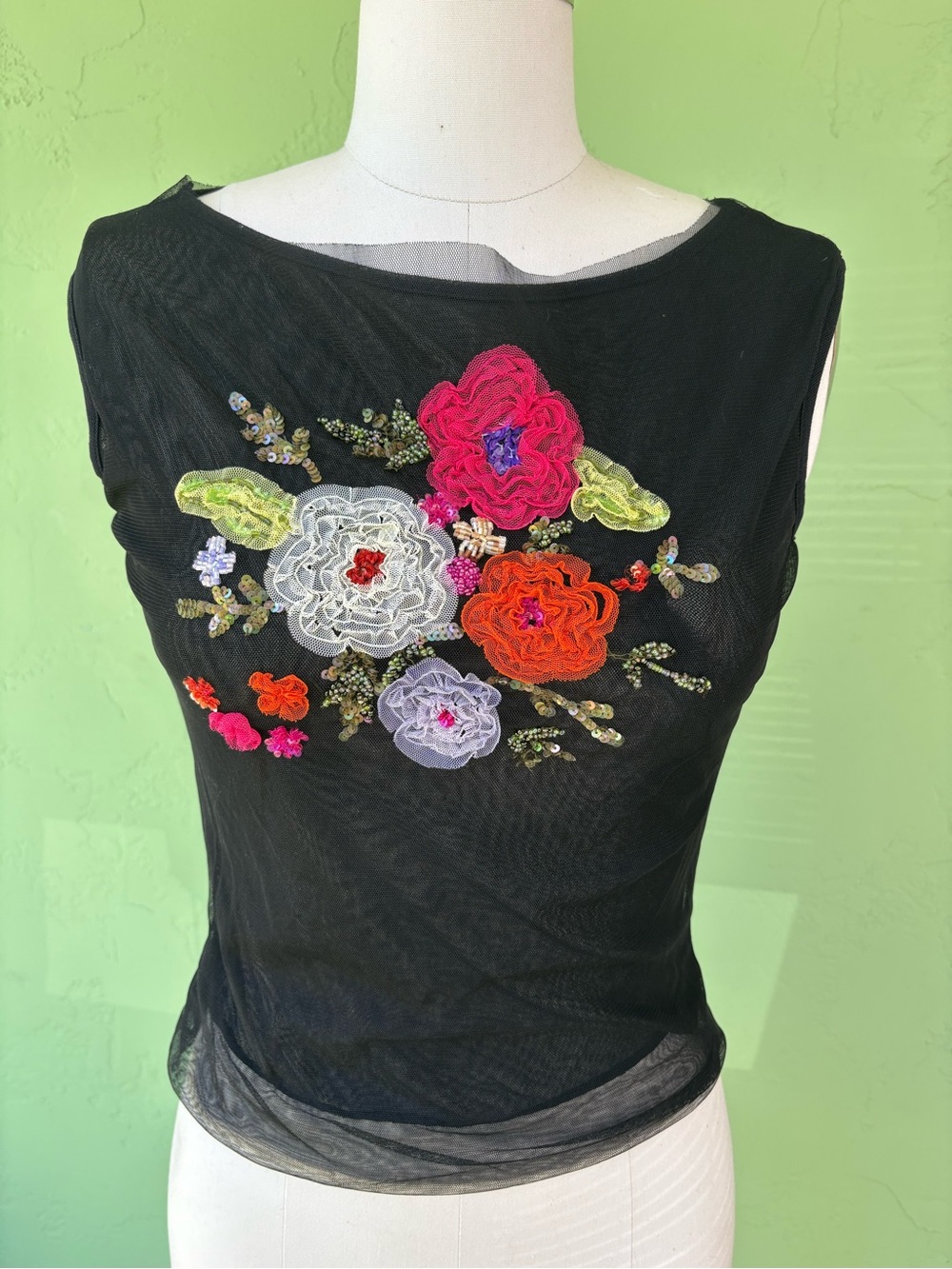 Hanky Panky vintage black with floral design net top